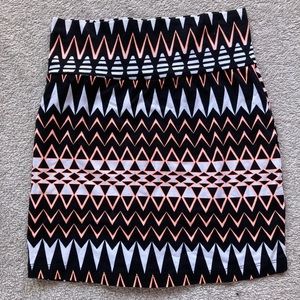 Patterned mini skirt